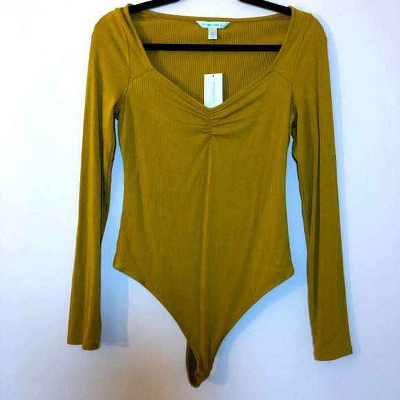Banana Republic Bodysuit - NWT - Picture 1 of 4